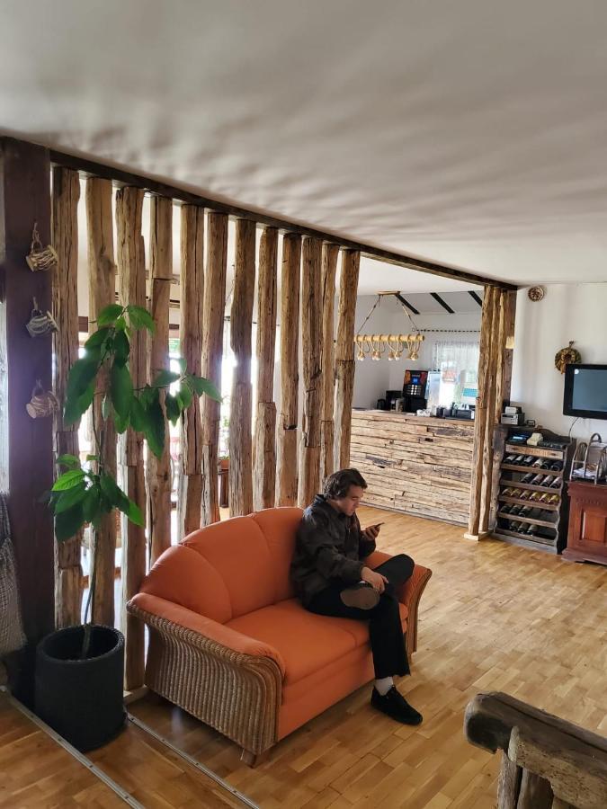 Hanu Lu Mos Opinca Deva Esterno foto