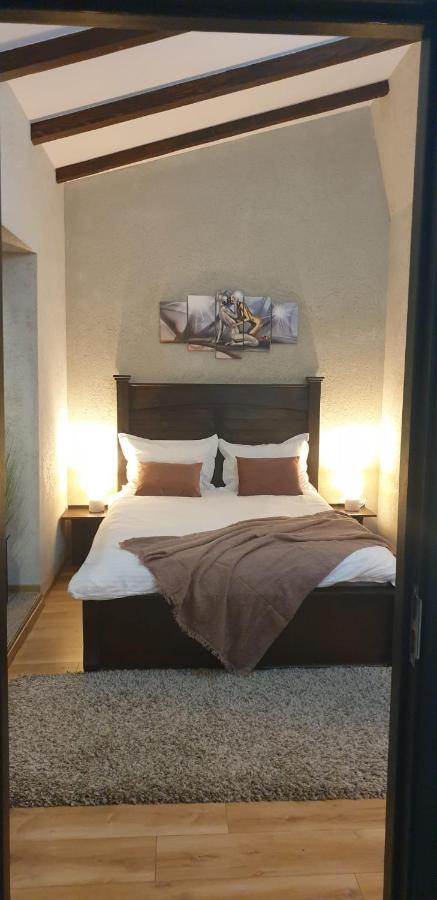 Hanu Lu Mos Opinca Deva Esterno foto