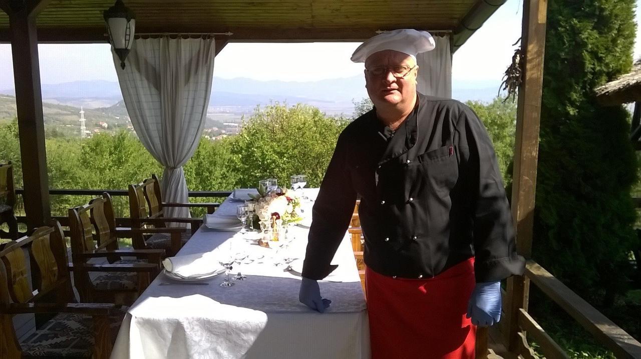 Hanu Lu Mos Opinca Deva Esterno foto